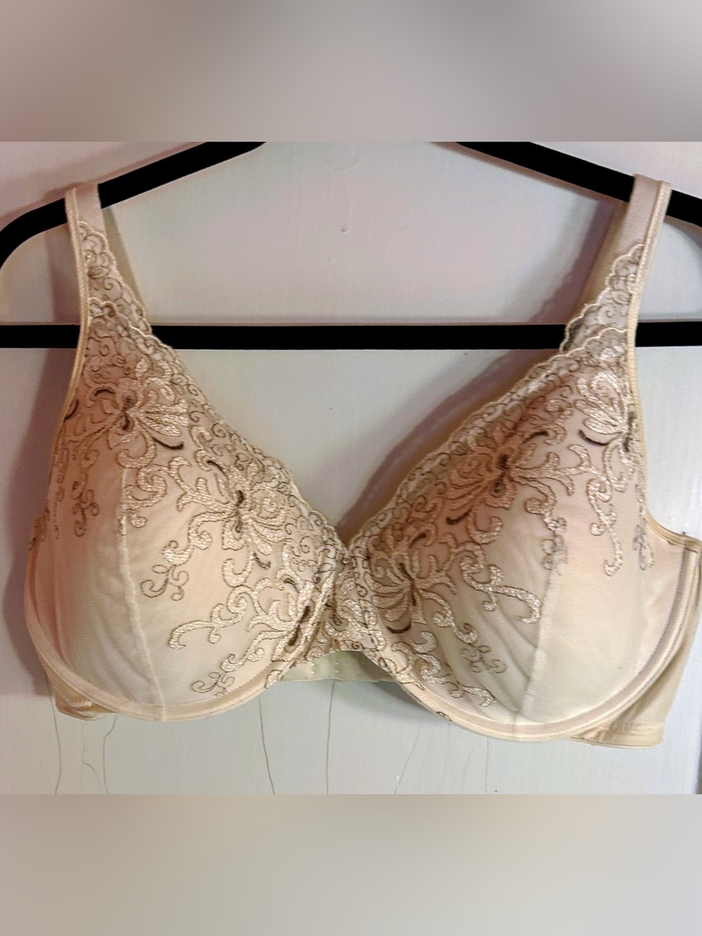 Embroidered Beige Full-Coverage Bra with Supportive Underwire